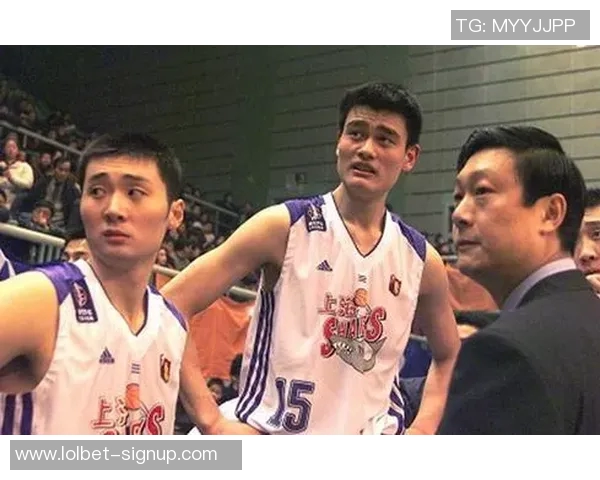 姚明与傅老大的传奇故事:从篮球场到商业巨头的精彩人生旅程 姚明与傅老大的传奇故事:从篮球场到商业巨头的精彩人生旅程