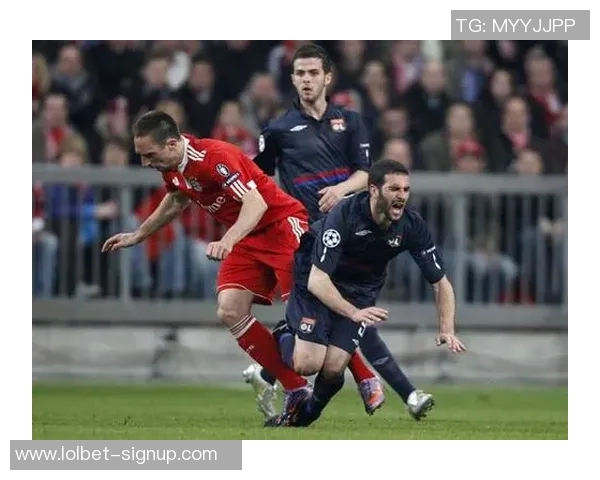 欧冠激战拜仁险胜波尔图红牌争议引发全场热议与转会传闻