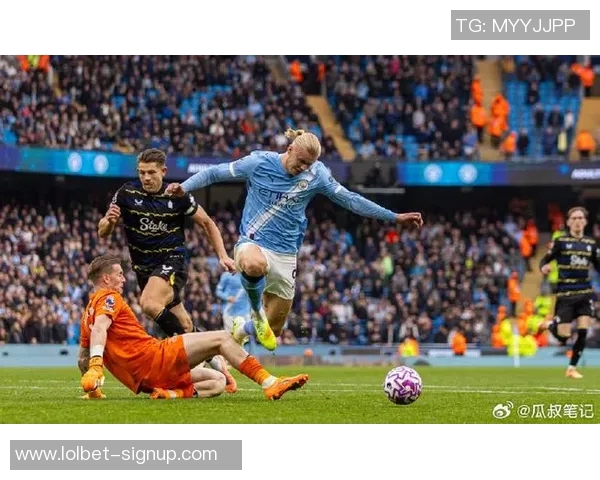 德甲焦点战曼城与曼联握手言和争议判罚引发全场热议