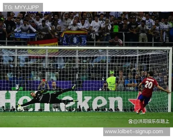 欧冠激战：多特蒙德4-0曼联争议判罚引发全场沸腾