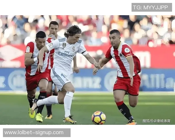 英超焦点战马竞与皇马激战成平补时进球引发全场狂欢